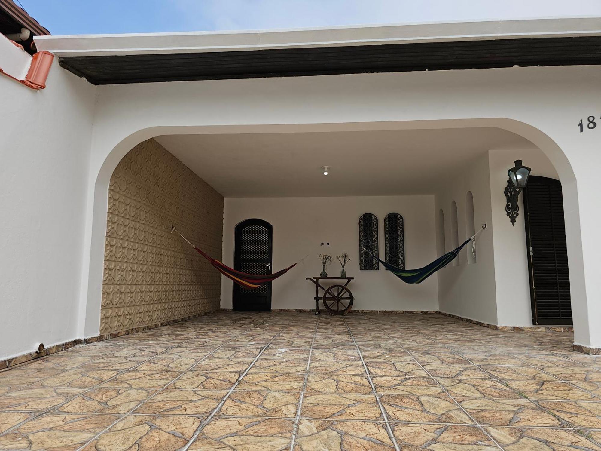 Casa Maravilhosa E Ampla Pe Na Areia Com Piscina, Area Gourmet Com Churrasqueira Em Deck Coberto Frente A Piscina, 4 Quartos Confortaveis E Espacosos, Sendo 2 Suites, Cozinha Americana E Sala De Jantar, Ampla Garagem Para 6 Carros - Mercado Na Rua Da Praia Grande  Buitenkant foto