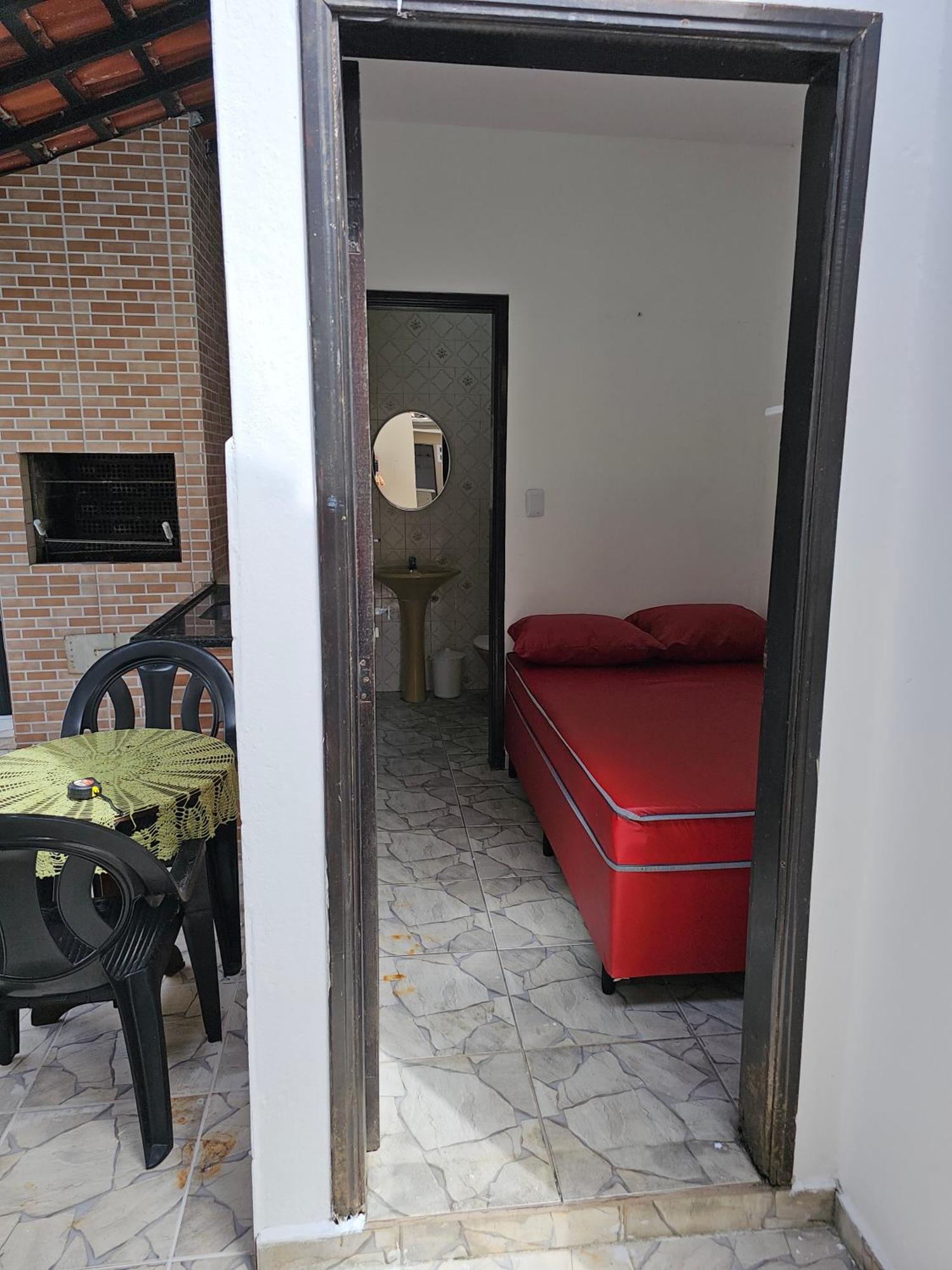 Casa Maravilhosa E Ampla Pe Na Areia Com Piscina, Area Gourmet Com Churrasqueira Em Deck Coberto Frente A Piscina, 4 Quartos Confortaveis E Espacosos, Sendo 2 Suites, Cozinha Americana E Sala De Jantar, Ampla Garagem Para 6 Carros - Mercado Na Rua Da Praia Grande  Buitenkant foto
